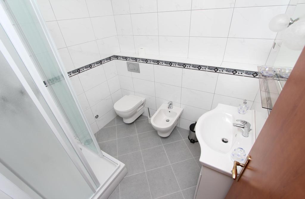 Apartments Casa Menis Rovinj Room photo