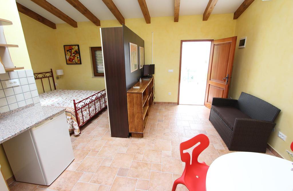 Apartments Casa Menis Rovinj Room photo